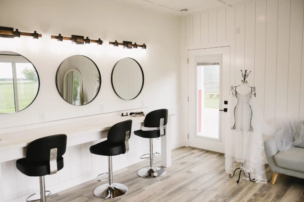 beyond the meridian dressing room snip